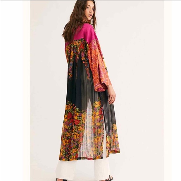 NEW *RARE* FREE PEOPLE "The Young Love" Kimono OS - Picture 7 of 9